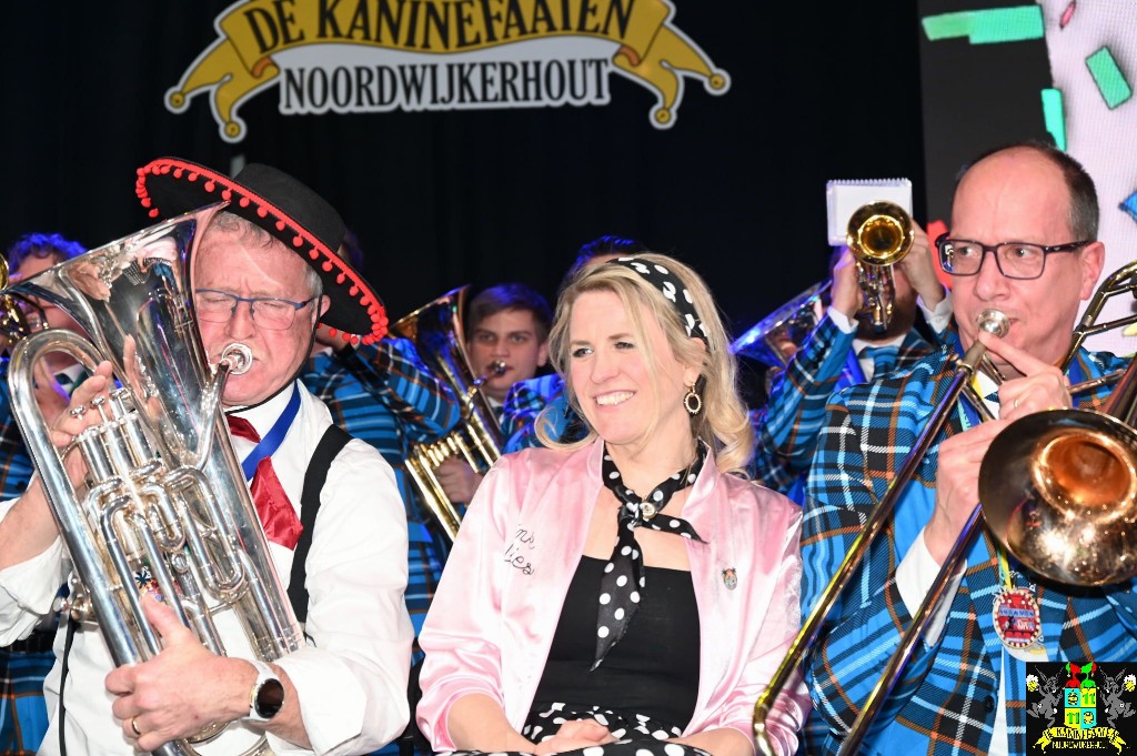 ../Images/Seniorencarnaval 2026 263.jpg